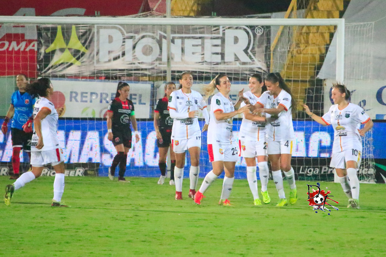 Fotografía: Brando Santos Pupiro, Deportivo Femenino CR
